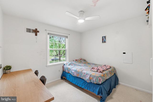 9809 SUNSET DR, Rockville, MD 20850
