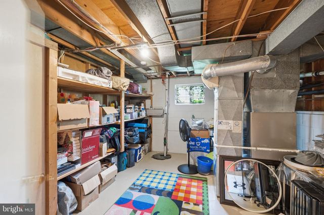 9809 SUNSET DR, Rockville, MD 20850