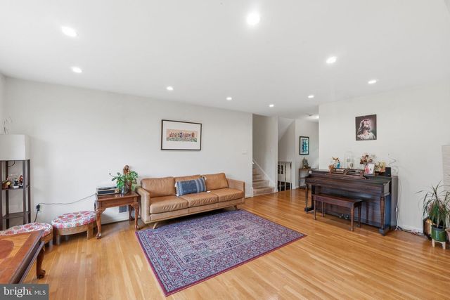 9809 SUNSET DR, Rockville, MD 20850