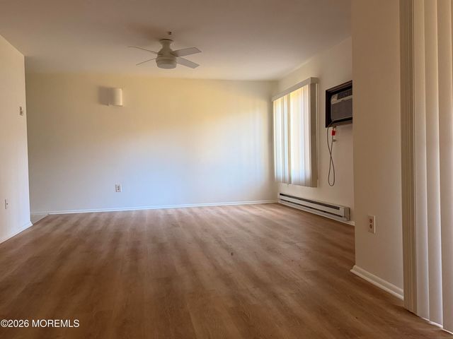 79 Overlook Way D, Manalapan, NJ 07726