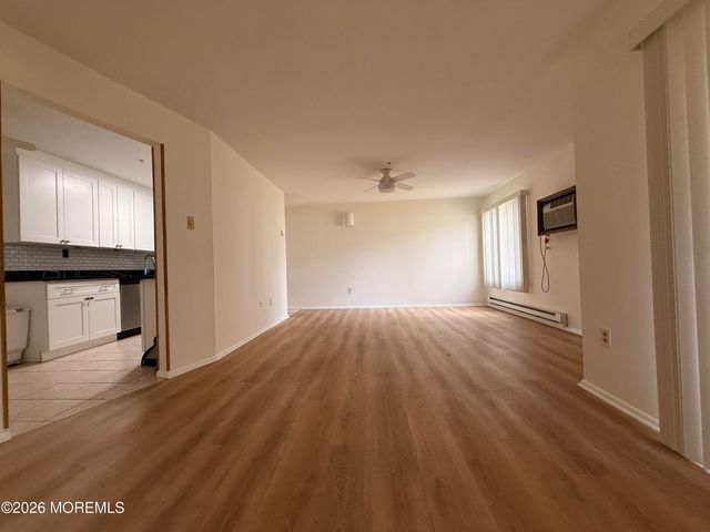 79 Overlook Way D, Manalapan, NJ 07726