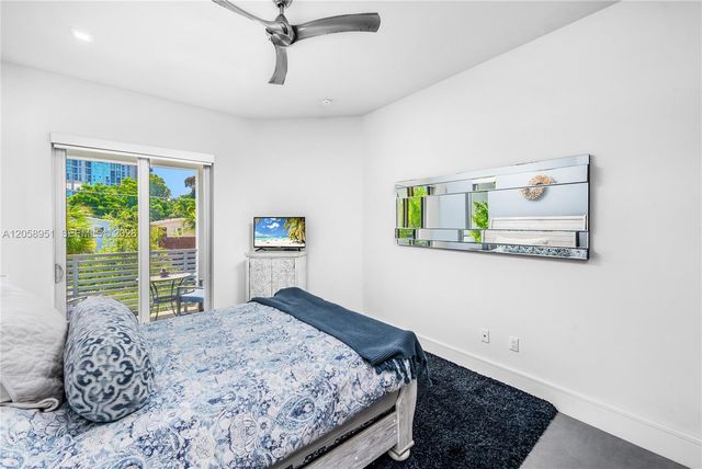 3067 Carter St, Miami, FL 33133