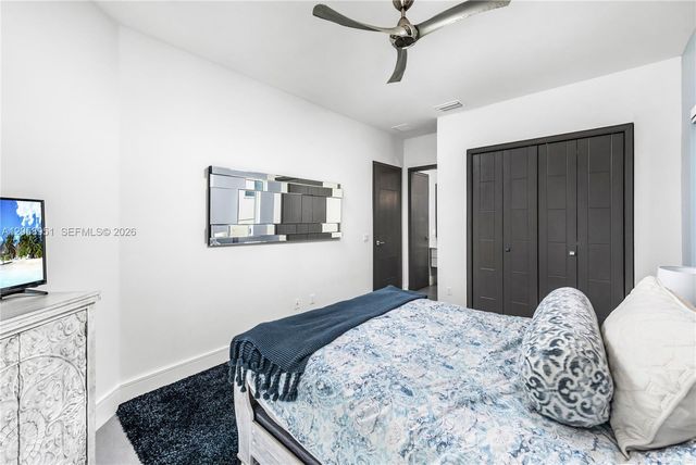 3067 Carter St, Miami, FL 33133