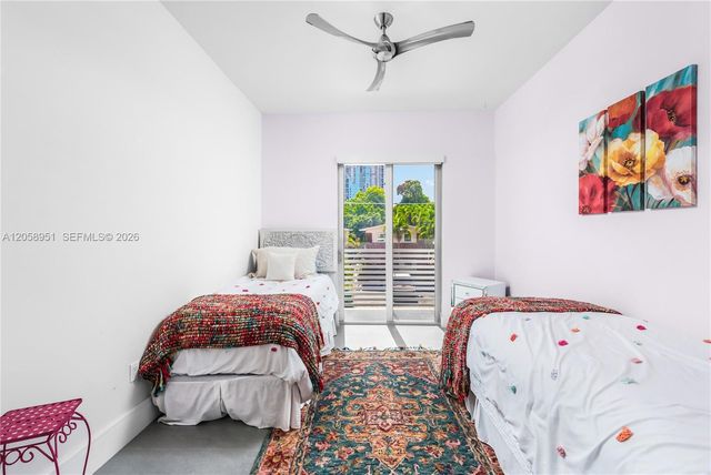 3067 Carter St, Miami, FL 33133