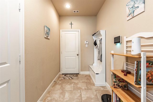 403 Marina View Drive, Webster, TX 77598