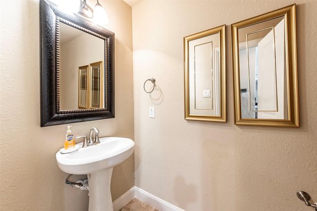 403 Marina View Drive, Webster, TX 77598