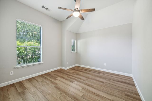 2801 Gardendale Drive, Fort Worth, TX 76120
