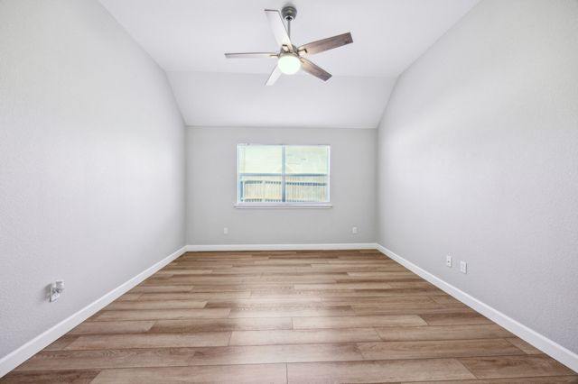 2801 Gardendale Drive, Fort Worth, TX 76120