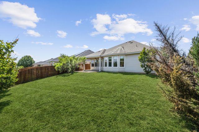 2801 Gardendale Drive, Fort Worth, TX 76120