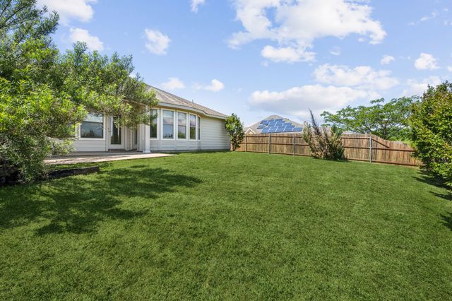 2801 Gardendale Drive, Fort Worth, TX 76120