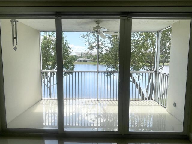 3100 N Course Lane 307, Pompano Beach, FL 33069