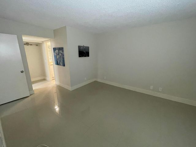 3100 N Course Lane 307, Pompano Beach, FL 33069