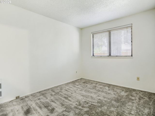 2829 Se 174TH Ave, Portland, OR 97236