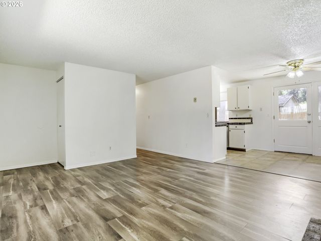 2829 Se 174TH Ave, Portland, OR 97236