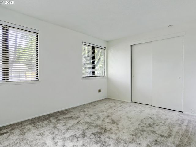 2829 Se 174TH Ave, Portland, OR 97236