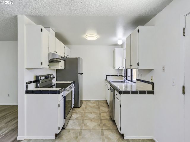 2829 Se 174TH Ave, Portland, OR 97236