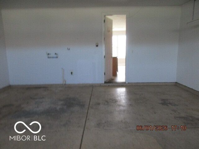 534 Greenwood Trace Drive, Whiteland, IN 46184