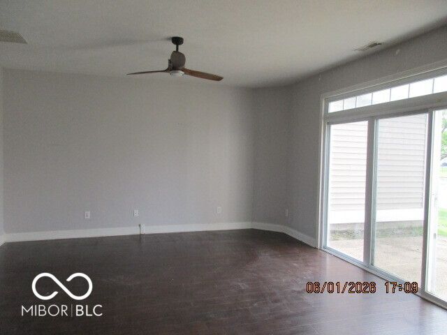 534 Greenwood Trace Drive, Whiteland, IN 46184
