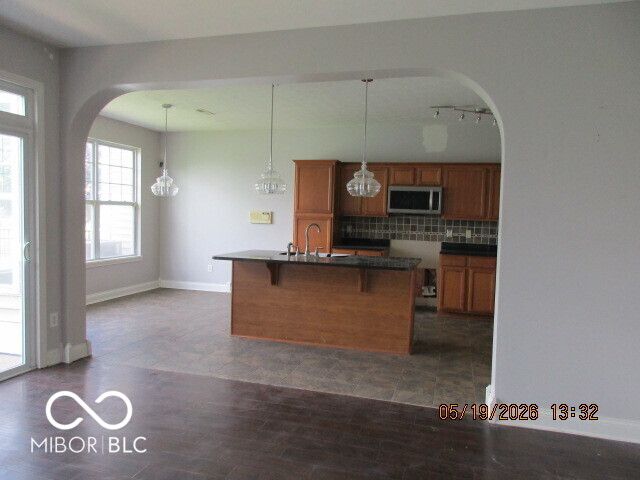 534 Greenwood Trace Drive, Whiteland, IN 46184