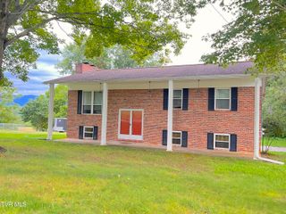 90 Veldt Lane, Afton, TN 37616