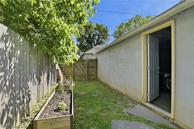 1635 Franklin Avenue, Columbus, OH 43205