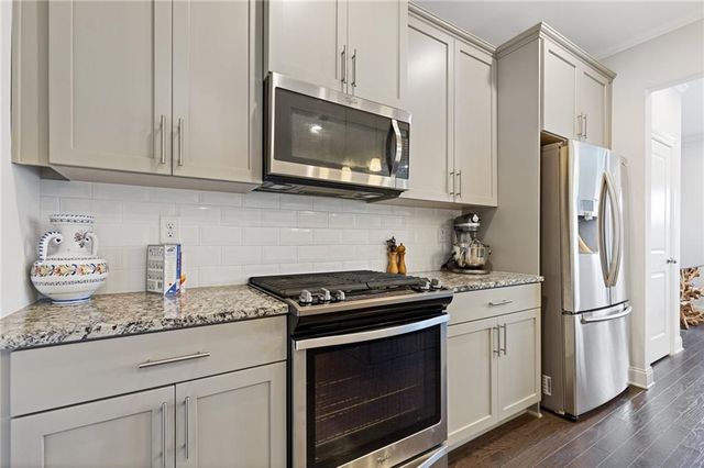 916 Westmoreland Circle NW, Atlanta, GA 30318