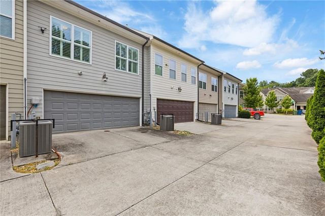 916 Westmoreland Circle NW, Atlanta, GA 30318
