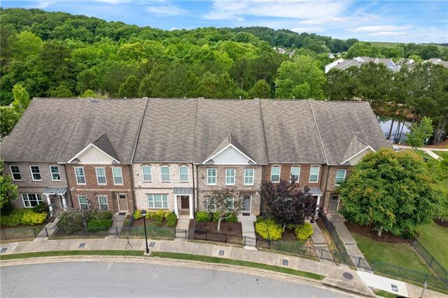 916 Westmoreland Circle NW, Atlanta, GA 30318