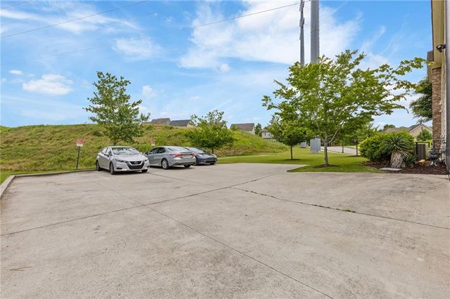 916 Westmoreland Circle NW, Atlanta, GA 30318
