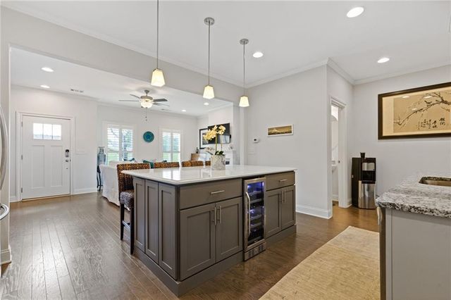 916 Westmoreland Circle NW, Atlanta, GA 30318