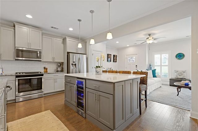 916 Westmoreland Circle NW, Atlanta, GA 30318