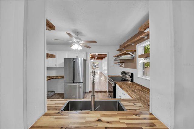 3203 E 38TH AVENUE, Tampa, FL 33610