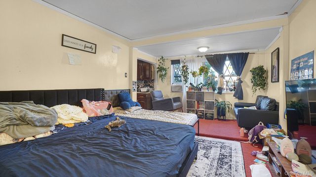 9520 127th Street, Richmond Hill, NY 11419