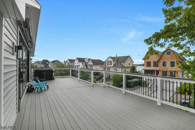 15 Starboard Ct, Brick Twp., NJ 08723