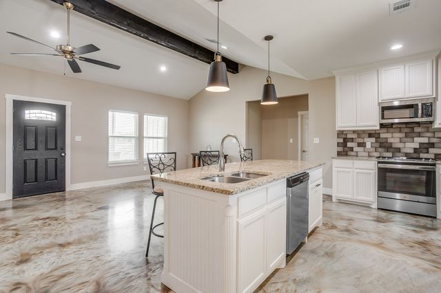 4930 Midway Road, Weatherford, TX 76085