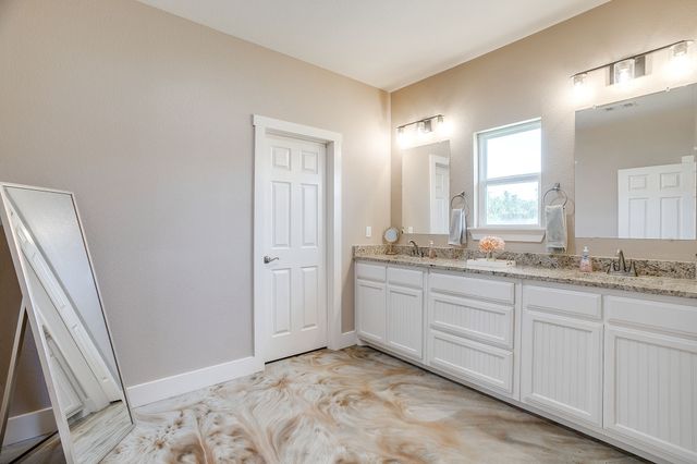 4930 Midway Road, Weatherford, TX 76085