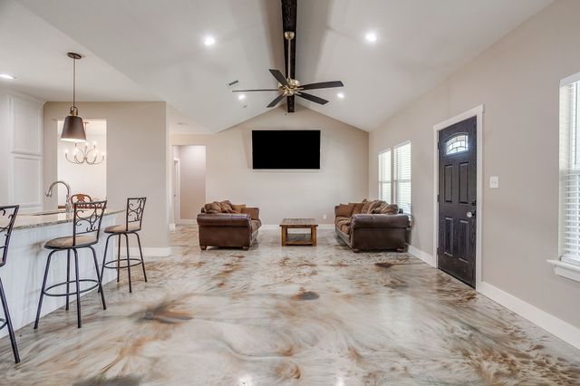4930 Midway Road, Weatherford, TX 76085