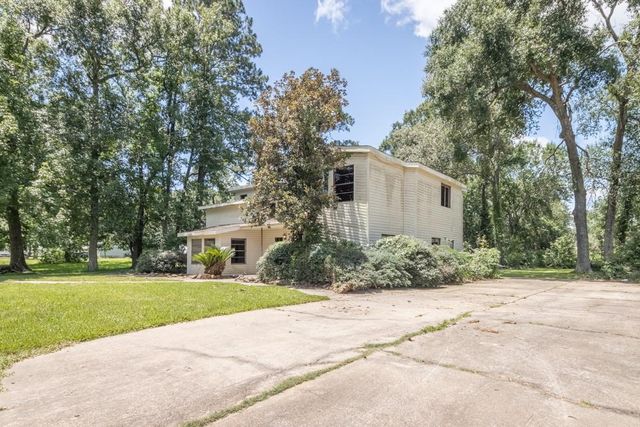 13119 Live Oak Lane, Old River-winfree, TX 77535