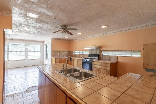 13119 Live Oak Lane, Old River-winfree, TX 77535