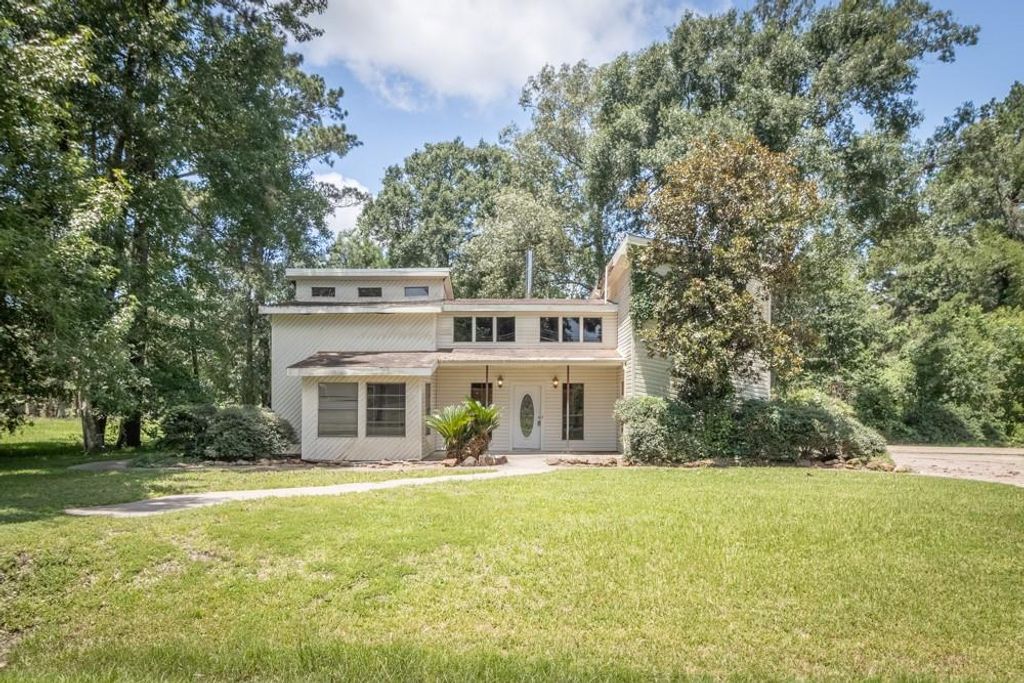 13119 Live Oak Lane, Old River-winfree, TX 77535