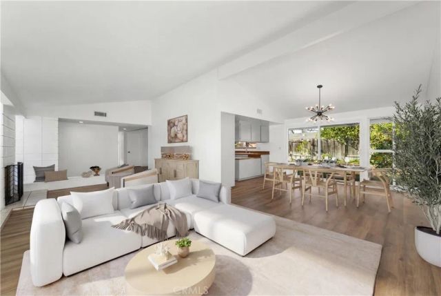 3241 Druid Lane, Los Alamitos, CA 90720