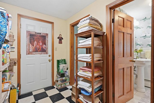 17 Rolling Ridge Road, Windham, NH 03087