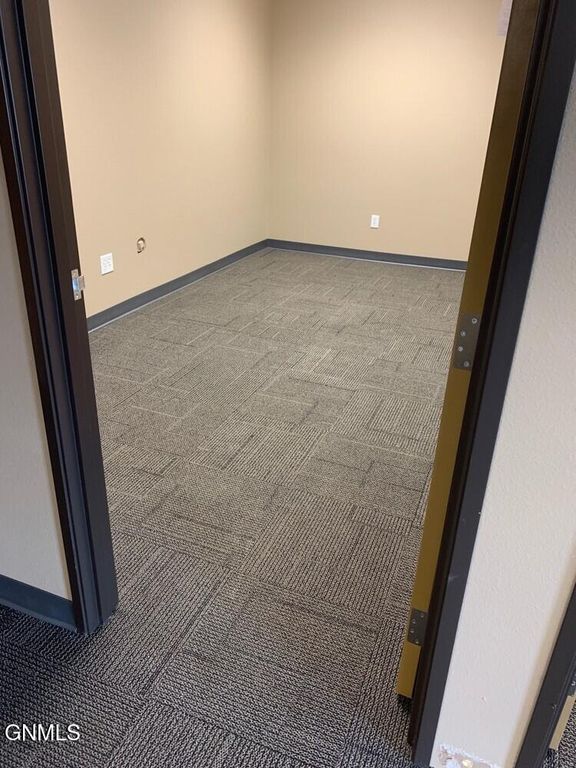 1002 Elm Street NE, Tioga, ND 58852 photo 9