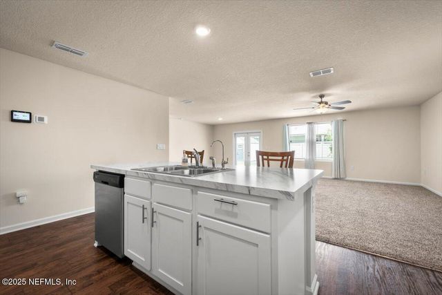 2080 DENTON, Green Cove Springs, FL 32043