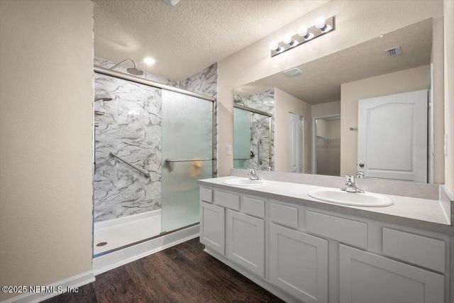 2080 DENTON, Green Cove Springs, FL 32043