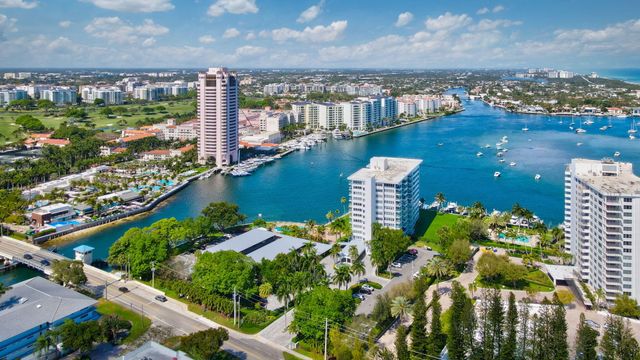 701 E Camino Real 2-J, Boca Raton, FL 33432