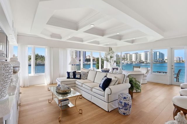 701 E Camino Real 2-J, Boca Raton, FL 33432