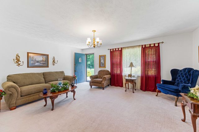 4519 Highway 100, E, Decaturville, TN 38329