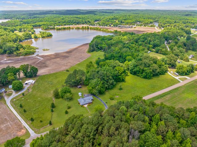 4519 Highway 100, E, Decaturville, TN 38329