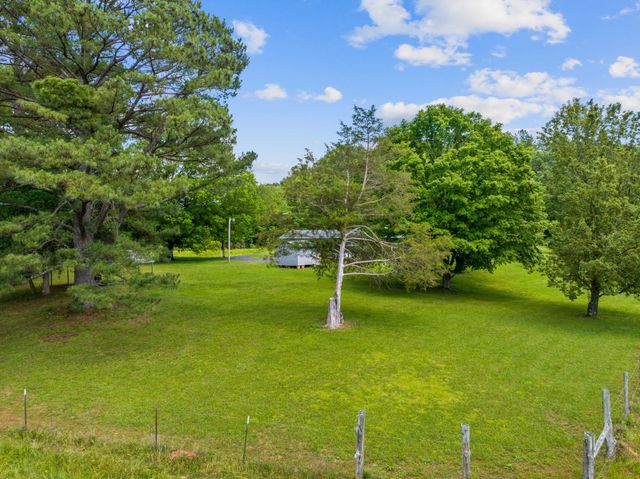 4519 Highway 100, E, Decaturville, TN 38329